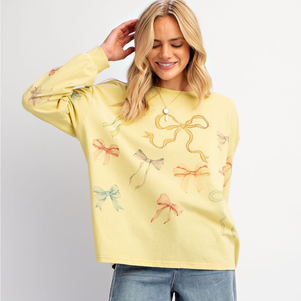 Easel Yellow Sweatshirt with Bow Print